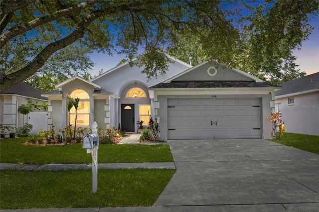 614 Somerstone Dr, Valrico, FL 33594