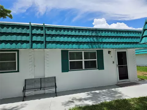 205 Kings Blvd #C-71, Sun City Center, FL 33573