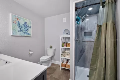 Bath - 11302 Sandpine Rd, Riverview, FL 33569 photo 6 of 7