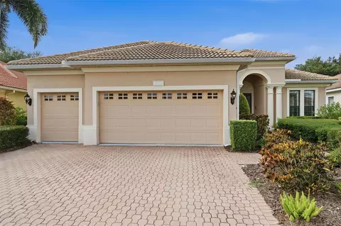 Exterior - 13860 Siena Loop, Bradenton, FL 34202 photo 2 of 18
