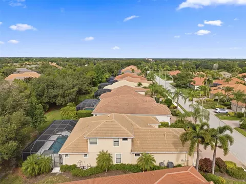 View/Area - 13860 Siena Loop, Bradenton, FL 34202 photo 2 of 10