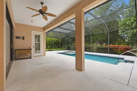 Exterior - 13860 Siena Loop, Bradenton, FL 34202 photo 6 of 18