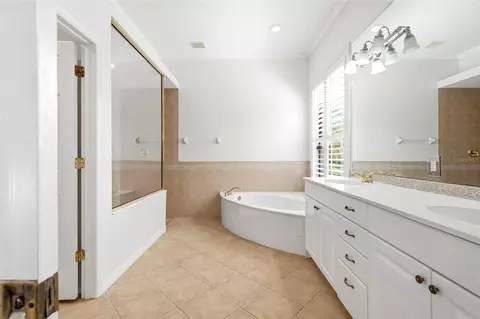 Bath - 13860 Siena Loop, Bradenton, FL 34202 photo 8 of 8