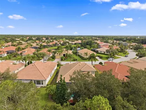 View/Area - 13860 Siena Loop, Bradenton, FL 34202 photo 3 of 10