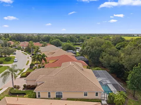 View/Area - 13860 Siena Loop, Bradenton, FL 34202 photo 4 of 10