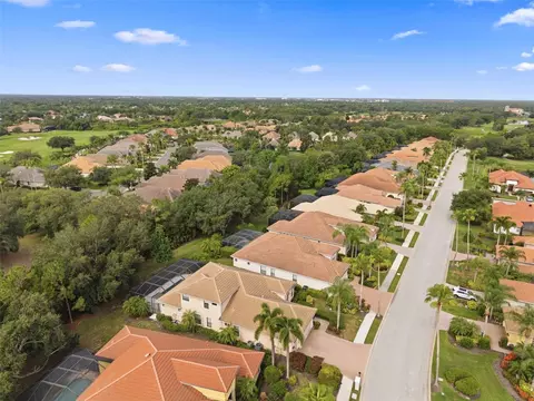 View/Area - 13860 Siena Loop, Bradenton, FL 34202 photo 7 of 10