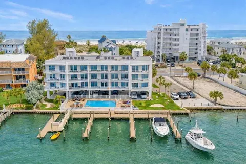 10091 Gulf Blvd #202E, Treasure Island, FL 33706