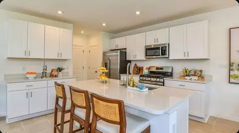 Kitchen - 13844 Shellmore Ave, Palmetto, FL 34221 photo 1 of 3