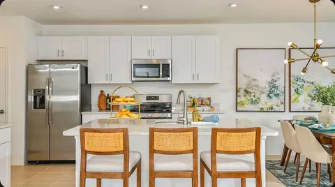 Kitchen - 13844 Shellmore Ave, Palmetto, FL 34221 photo 2 of 3