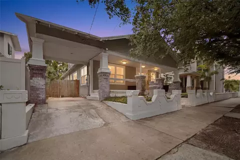2132 W Beach St, Tampa, FL 33607