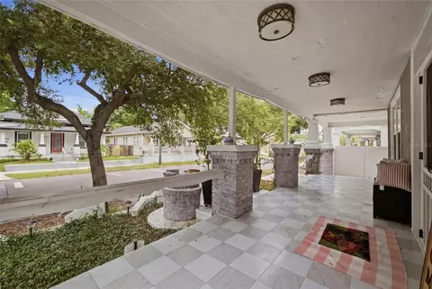 2132 W Beach St, Tampa, FL 33607