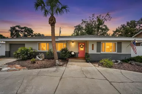 6550 Renaldo Way S, Saint Petersburg, FL 33707