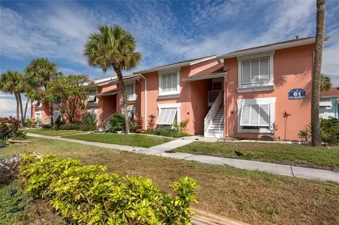 3715 42nd Way S #L, Saint Petersburg, FL 33711
