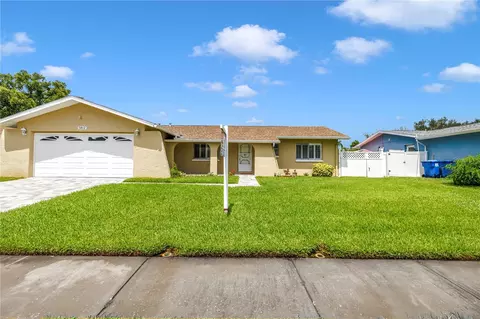 5812 16th Ln NE, Saint Petersburg, FL 33703