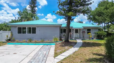 1509 Canterbury Rd N, Saint Petersburg, FL 33710