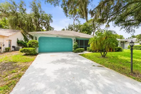 3550 Oak Lake Dr, Palm Harbor, FL 34684