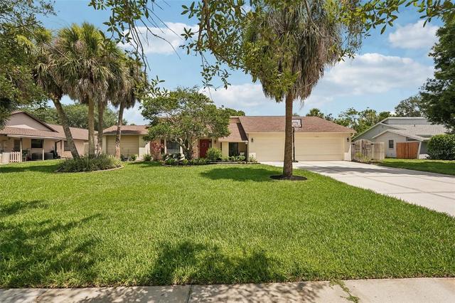 3941 Kingston Dr, Sarasota, FL 34238
