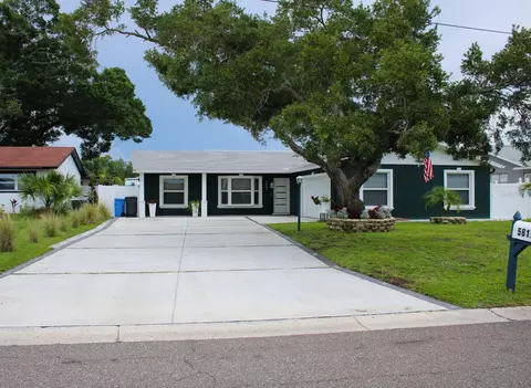 5817 Tampa Shores Blvd, Tampa, FL 33615