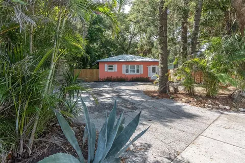 2925 Park St N, Saint Petersburg, FL 33710