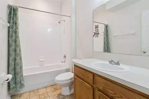 725 Star Pointe Dr, Seffner, FL 33584 photo 24