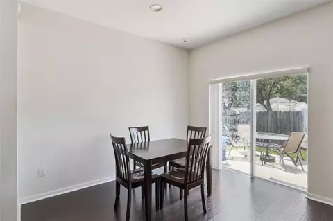725 Star Pointe Dr, Seffner, FL 33584 photo 8