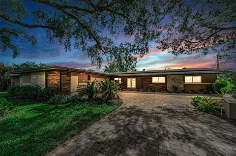 861 Rafael Blvd NE, Saint Petersburg, FL 33704