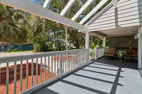 11426 Weldon St, Seffner, FL 33584 photo 2