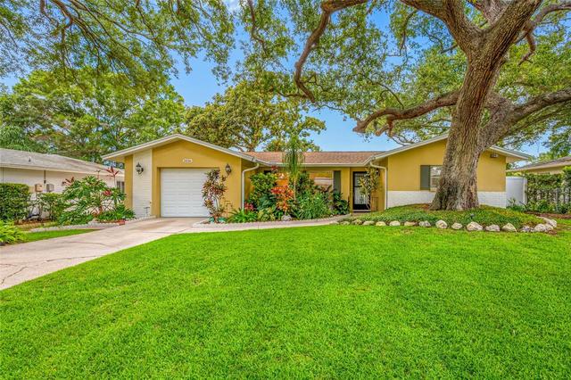 2036 Forest Dr, Clearwater, FL 33763