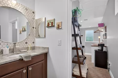 Bath - 6144 Cliff House Ln, Riverview, FL 33578 photo 9 of 9