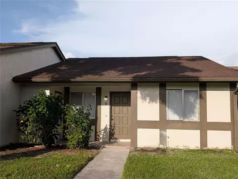 2888 Bancroft Cir E #5B, Palm Harbor, FL 34683