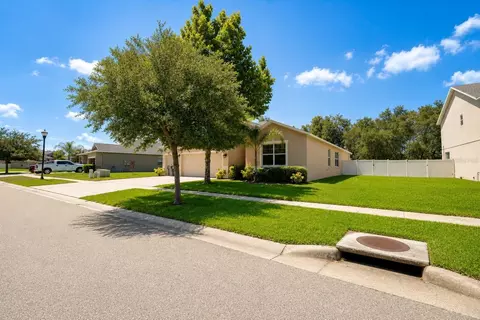 Exterior - 13842 Bee Tree Ct, Hudson, FL 34669 photo 15 of 17