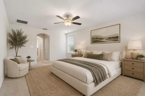 Bedroom - 12410 Latchford Stream Pl, Riverview, FL 33579 photo 2 of 6