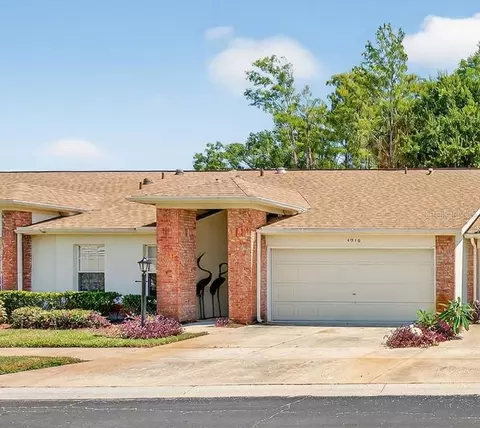 4916 Troon Ln, New Port Richey, FL 34655