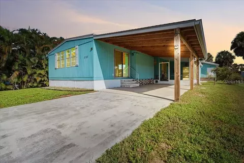 8188 Robert St, Englewood, FL 34224