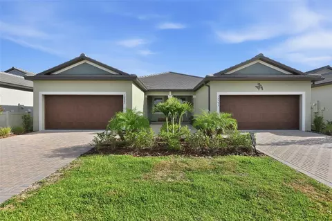 Exterior - 12593 Lily Quartz Loop, Parrish, FL 34219 photo 12 of 13