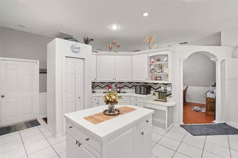 Kitchen - 2117 Larkspur Ct, Trinity, FL 34655 photo 5 of 7
