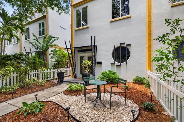 447 13th Ave N, Saint Petersburg, FL 33701