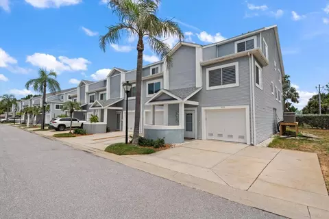 901 Harbour House Dr, Indian Rocks Beach, FL 33785