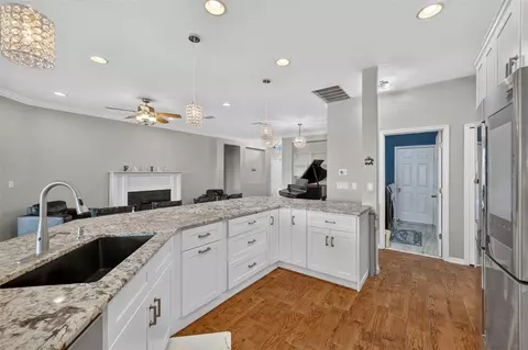 Kitchen - 11211 Laurel Brook Ct, Riverview, FL 33569 photo 5 of 6