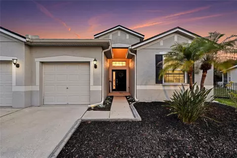 Exterior - 11211 Laurel Brook Ct, Riverview, FL 33569 photo 4 of 17