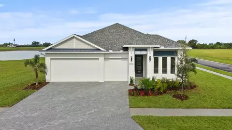 5590 Vibrant Vine Dr, Wimauma, FL 33598