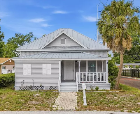 3120 N Woodrow Ave, Tampa, FL 33603