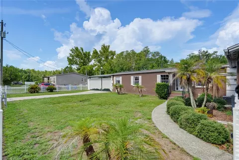 7421 Henry Dr, Land O Lakes, FL 34638
