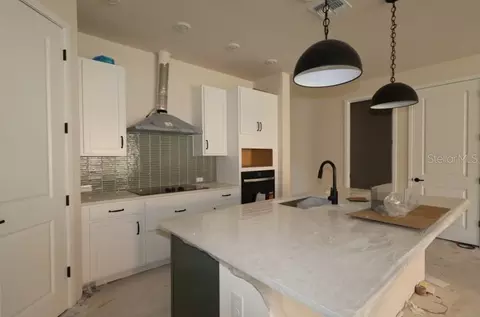 Kitchen - 11808 Full Moon Loop, Parrish, FL 34219 photo 2 of 2