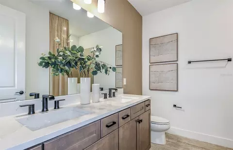 Bath - 13710 Brookside Haven St, Riverview, FL 33578 photo 2 of 4