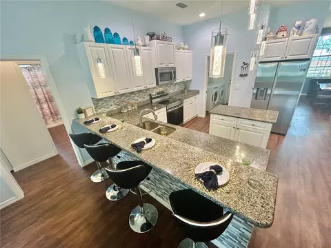 Kitchen - 6416 18th Ave E, Bradenton, FL 34208 photo 1 of 4
