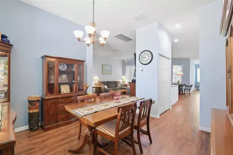 Dining - 6416 18th Ave E, Bradenton, FL 34208 photo 2 of 3