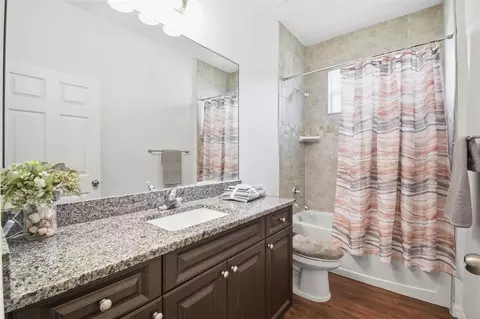 Bath - 6416 18th Ave E, Bradenton, FL 34208 photo 3 of 3