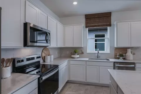 Kitchen - 4467 SW 82nd Loop, Ocala, FL 34476 photo 2 of 3