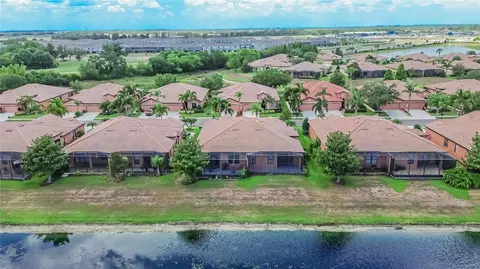 View/Area - 132 Shell Falls Dr, Apollo Beach, FL 33572 photo 7 of 15